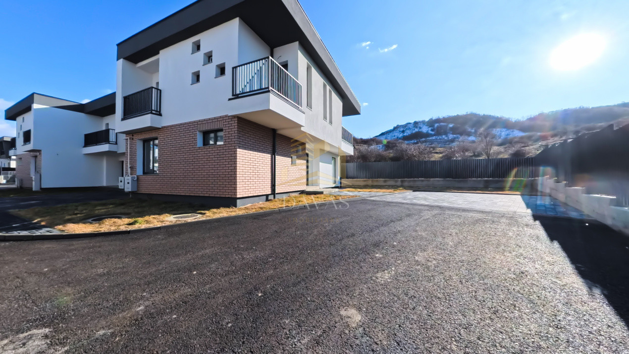 Casa Triplex de vânzare | Florești - Urusagului