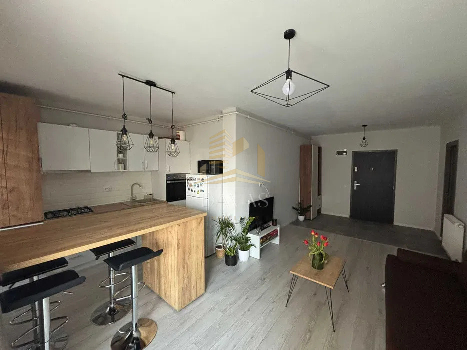 Apartament 2 camere semidecomandat + Parcare sub.inclusa in preț | J.Residence