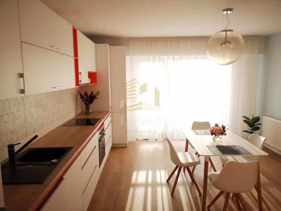 Apartament 2 camere semidecomandat + Parcare inclusă in preț | Scala Center
