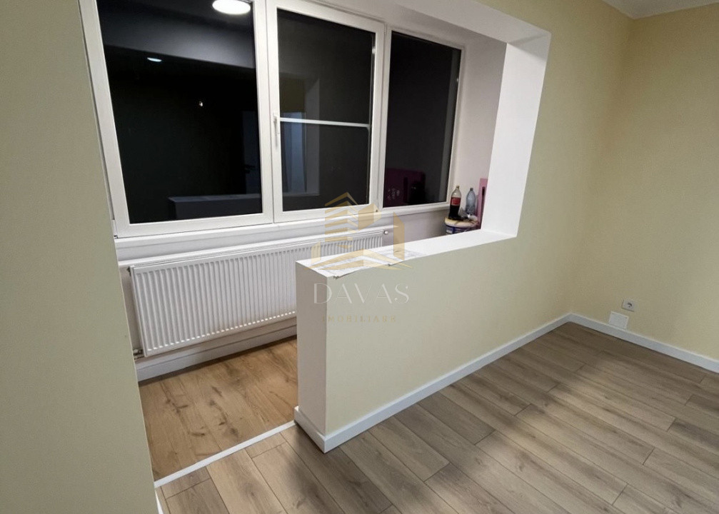 Apartament de 3 camere semidecomandat | Manastur  | Piata Flora