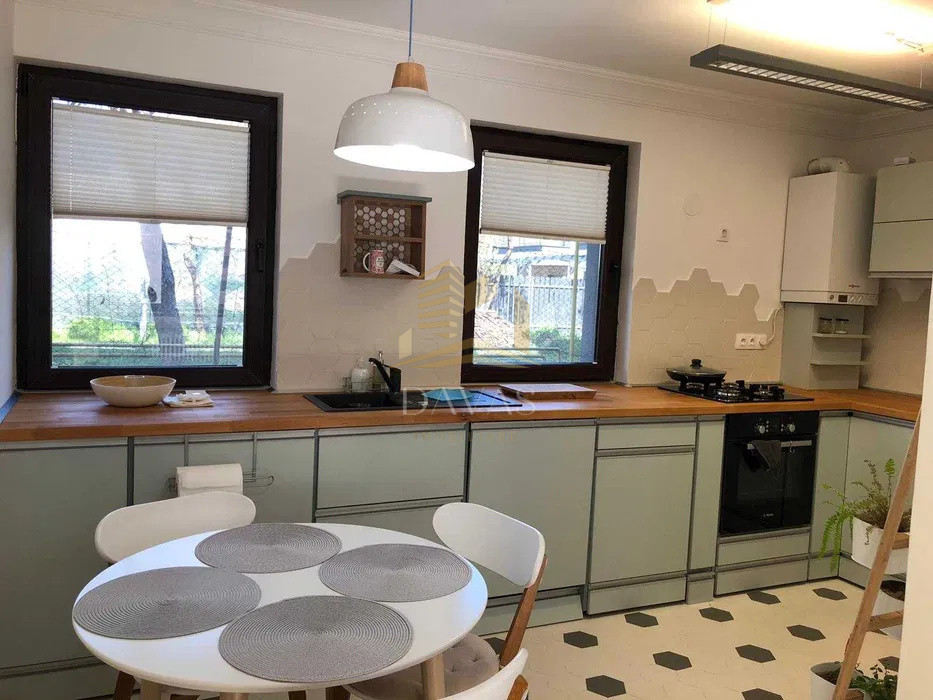 Apartament 3 camere semidecomandat + Parcare inclusă in preț | Grigorescu