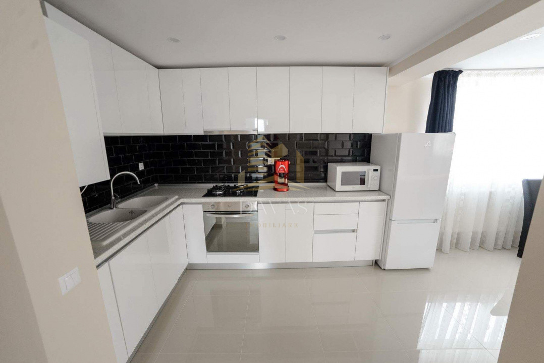 Apartament 2 camere semidecomandat + Parcare inclusă in preț | Manastur