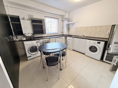 Apartament cu 3 camere decomandate |Iulius Mall- FSEGA |parcare 