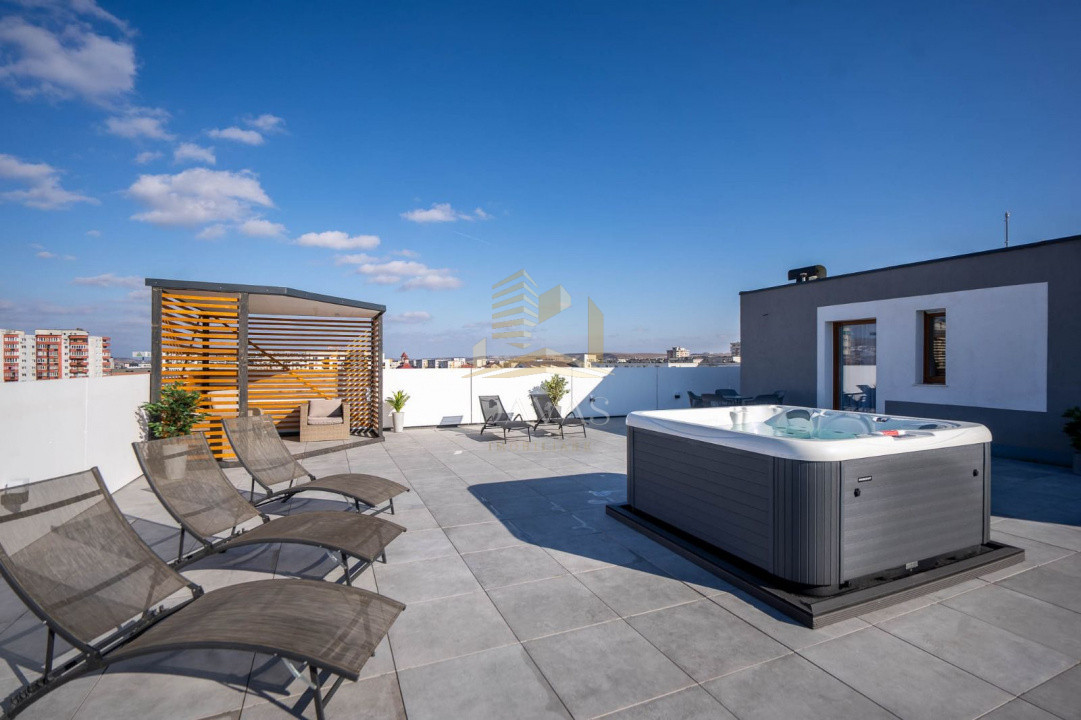 Penthouse ultrafinisat de închiriat + Terasa 250mp | Jacuzzi | Iulius Mall