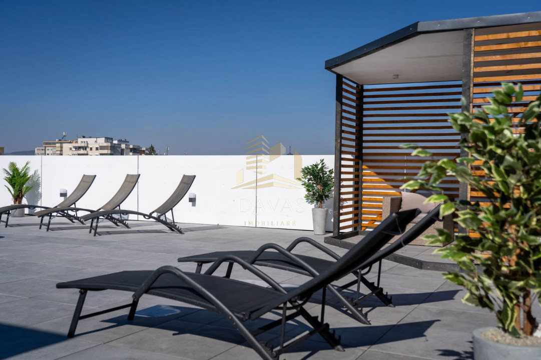 Penthouse ultrafinisat de închiriat + Terasa 250mp | Jacuzzi | Iulius Mall