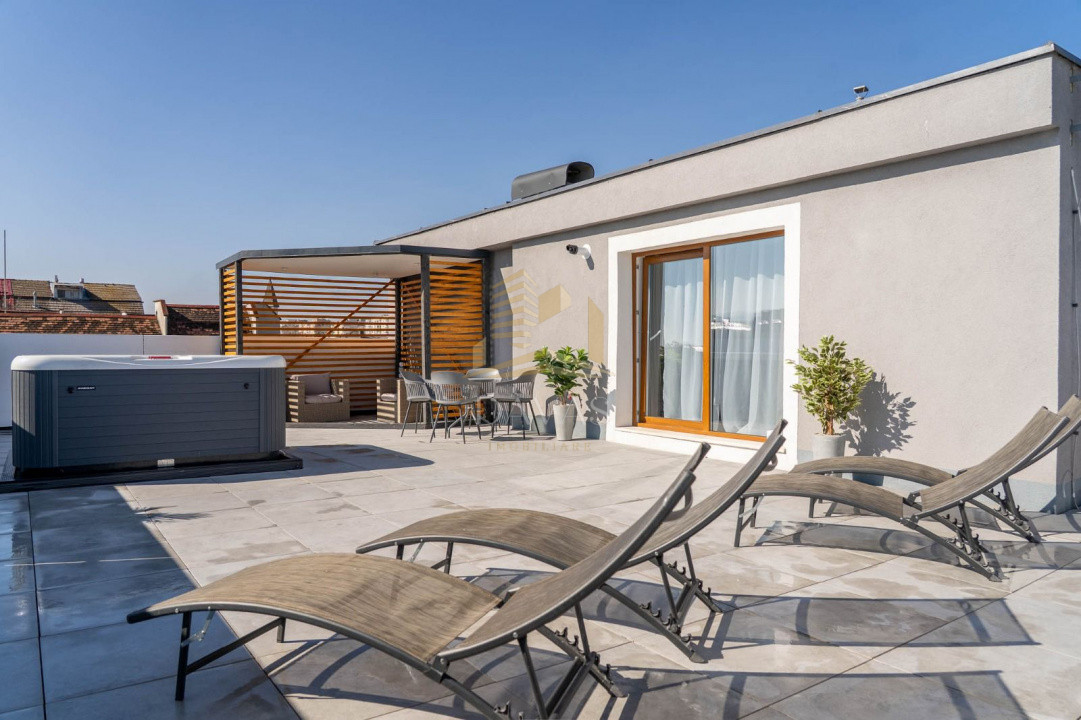 Penthouse ultrafinisat de închiriat + Terasa 150mp | Jacuzzi | Iulius Mall