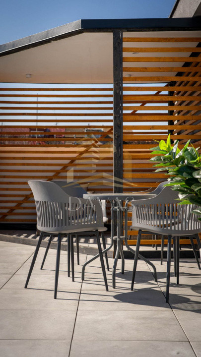 Penthouse ultrafinisat de închiriat + Terasa 150mp | Jacuzzi | Iulius Mall