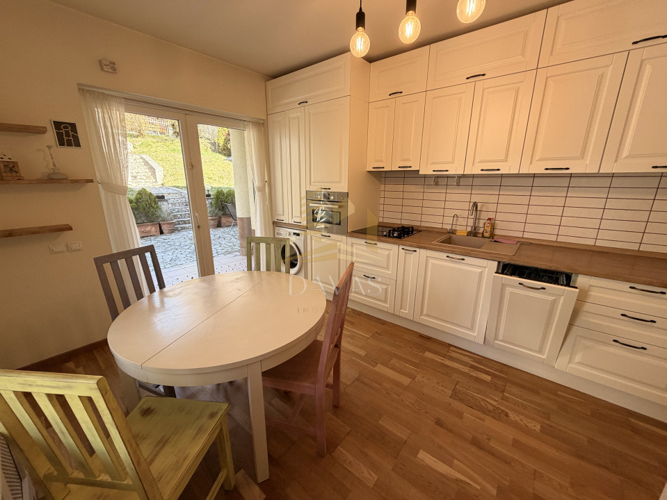 Duplex cu piscina si teren generos - 4 camere | Grigorescu | zona linistita