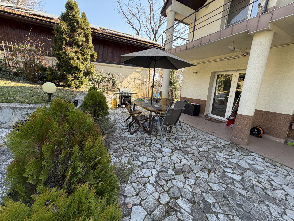 Duplex cu piscina si teren generos - 4 camere | Grigorescu | zona linistita