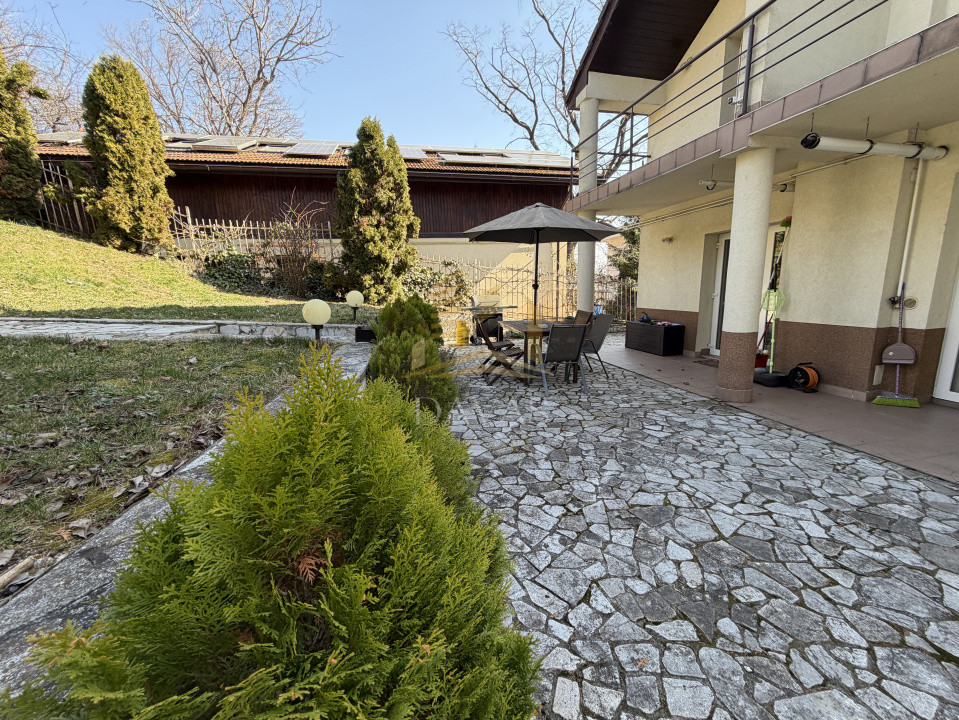 Duplex cu piscina si teren generos - 4 camere | Grigorescu | zona linistita