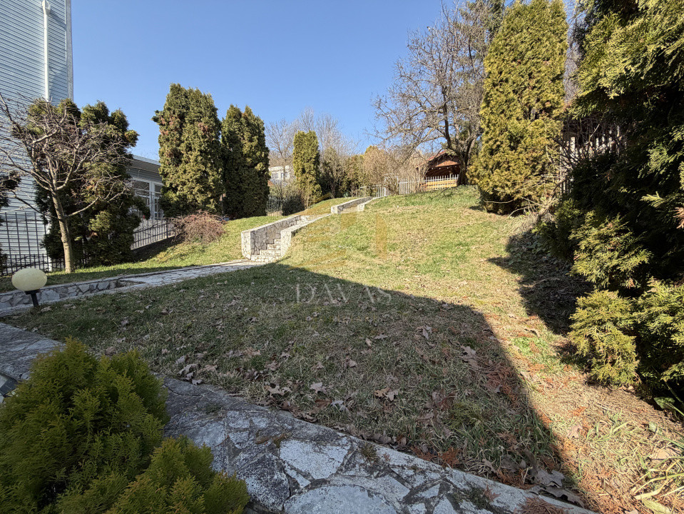 Duplex cu piscina si teren generos - 4 camere | Grigorescu | zona linistita