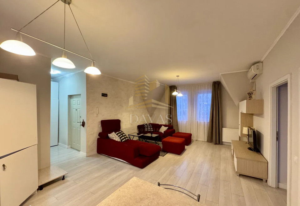 Apartament 3 camere in vila semidecomandat | Parcare inclusă |Andrei Mureșanu 