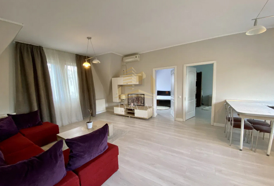 Apartament 3 camere in vila semidecomandat | Parcare inclusă |Andrei Mureșanu 