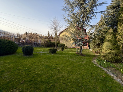 Casă individuala elegantă cu grădină superbă – perfectă pentru relaxare