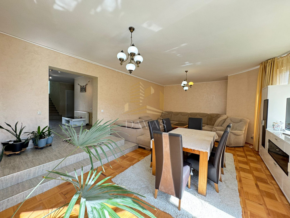 Vilā individuală 7 camere | 320mp | 740mp teren + Garaj inclus in preț | Zorilor