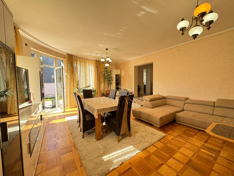 Vilā individuală 7 camere | 320mp | 740mp teren + Garaj inclus in preț | Zorilor