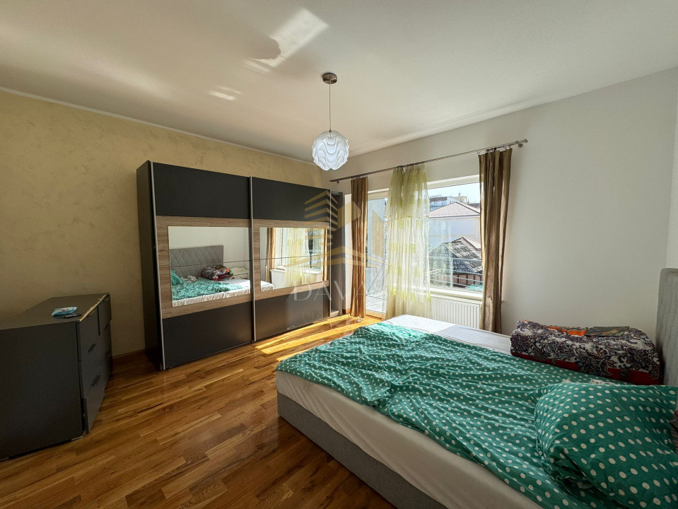 Vilā individuală 7 camere | 320mp | 740mp teren + Garaj inclus in preț | Zorilor