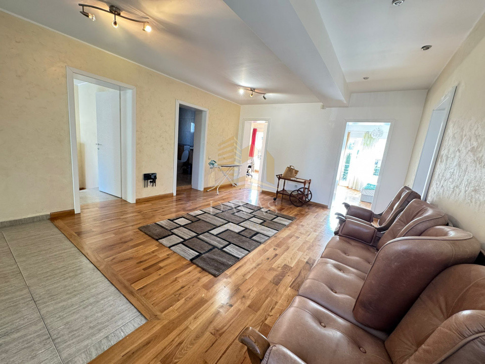 Vilā individuală 7 camere | 320mp | 740mp teren + Garaj inclus in preț | Zorilor