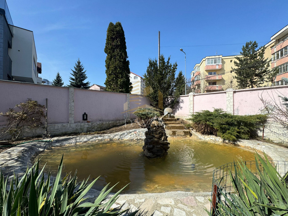 Vilā individuală 7 camere | 320mp | 740mp teren + Garaj inclus in preț | Zorilor