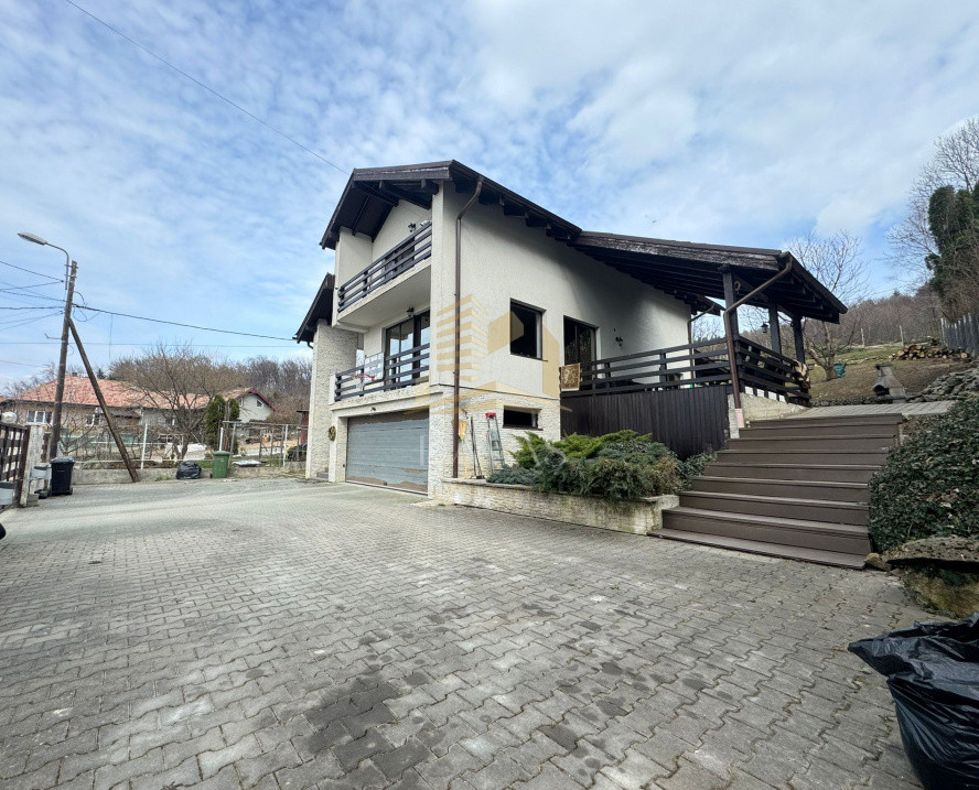 Vila individuală | 5 camere | 250mp utili | 1.000mp teren | Garaj inclus | Făget