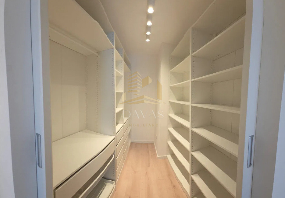 Apartament 2 camere semidecomandat + parcare subterana inclusă | Platinia