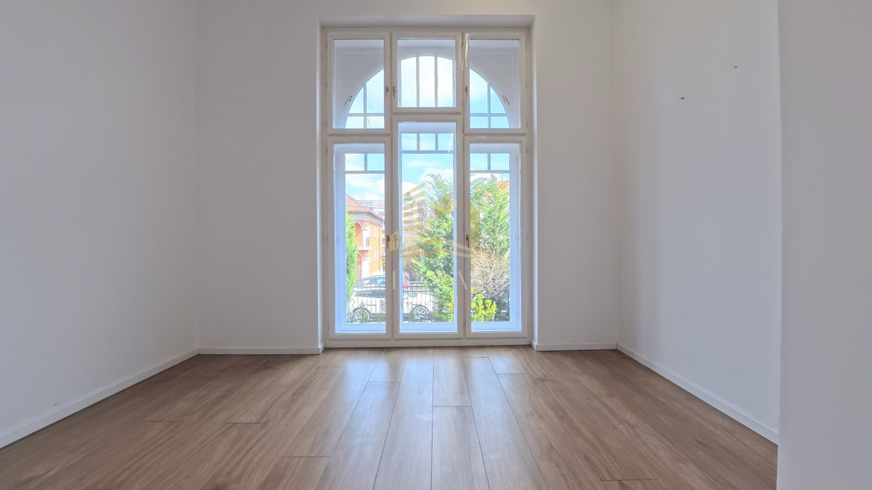 Spatiul comercial de închiriat | Andrei Muresanu