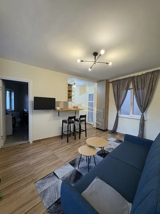 Casa 3 camere semidecomandat | Parcare | Platinia | Modernă | 200mp Teren