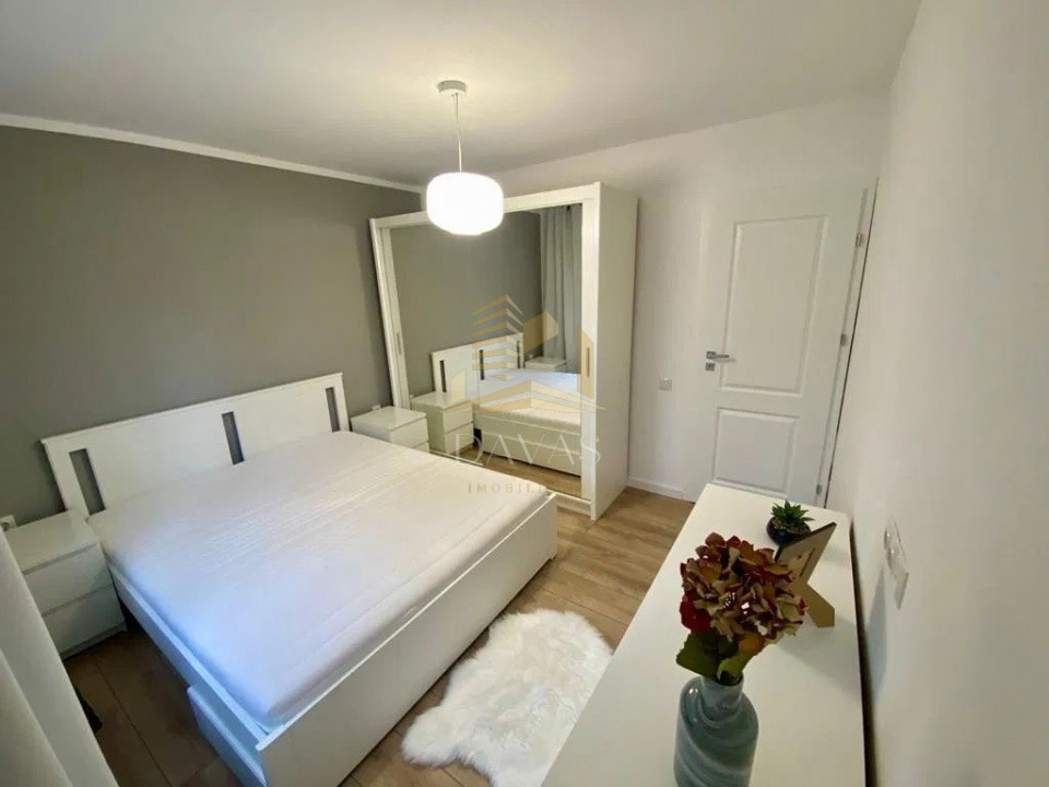 Apartament 3 camere semidecomandat | Între Lacuri 