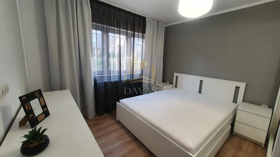 Apartament 3 camere semidecomandat | Între Lacuri 