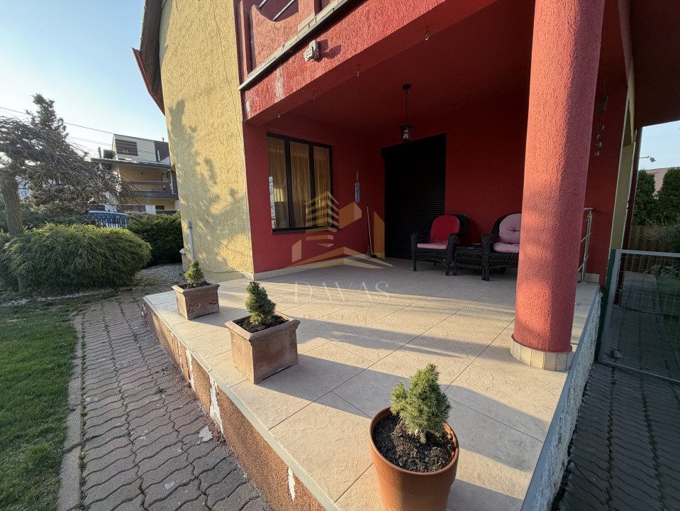 Casă individuala elegantă cu grădină superbă – perfectă pentru relaxare