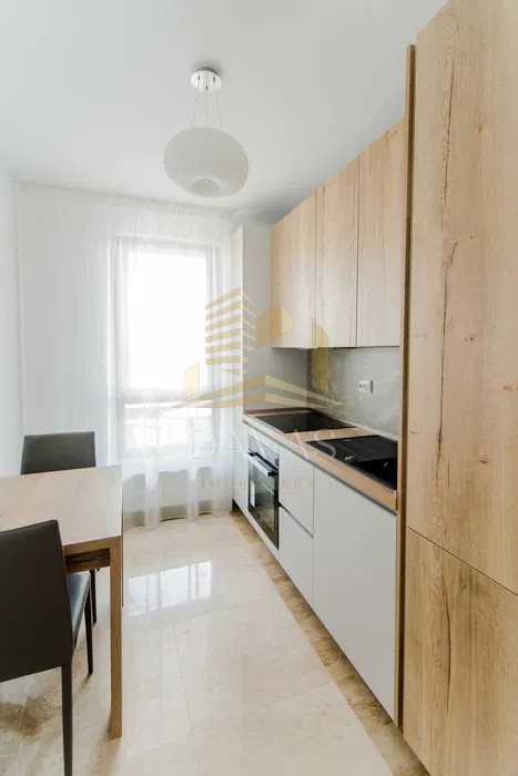 Apartament 2 camere decomandat + Parcare subterana inclusă in preț  | Park Lake