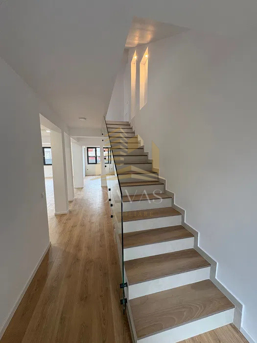 Vila individuală PREMIUM | 6 camere | 220mp utili | 300mp teren | Gheorgheni 