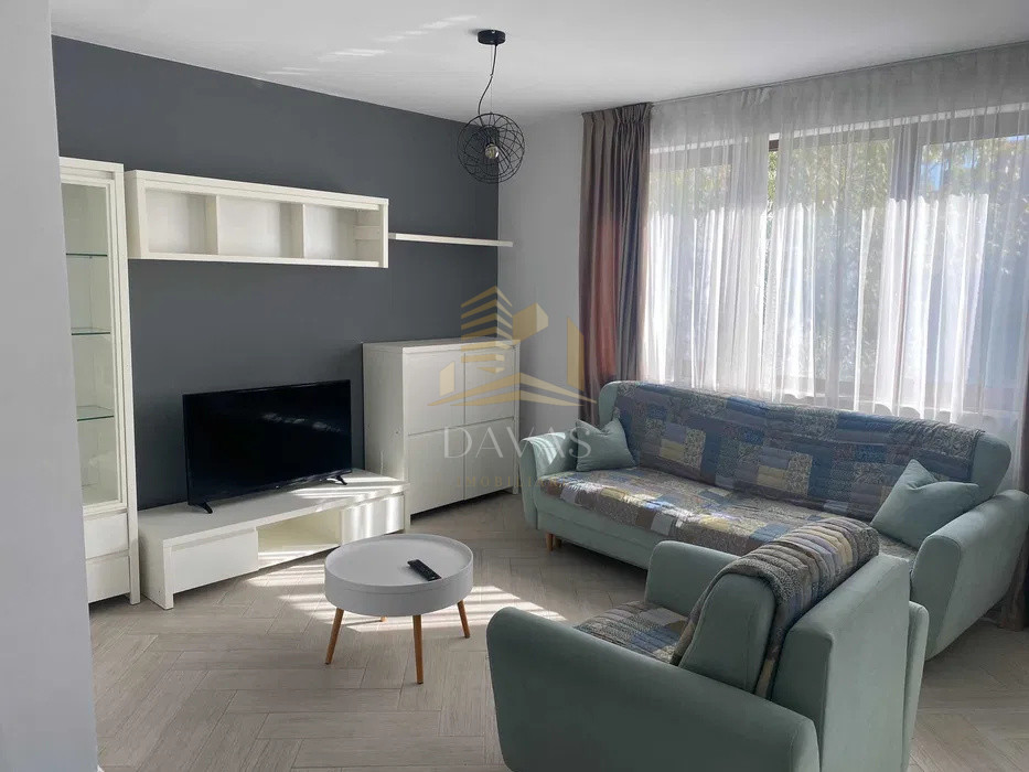 Apartament 3 camere semidecomandat + Parcare subterana inclusa in preț | Europa