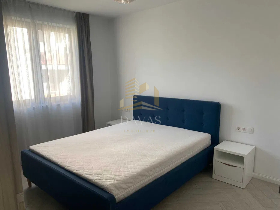 Apartament 3 camere semidecomandat + Parcare subterana inclusa in preț | Europa