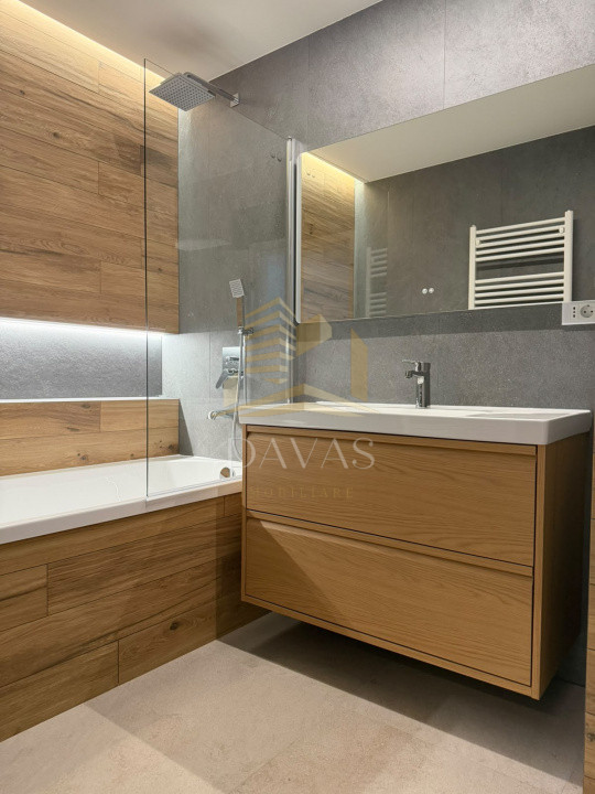 Apartament ultrafinisat 3 camere semidecomandat + parcare sub.inclusa | WINGS