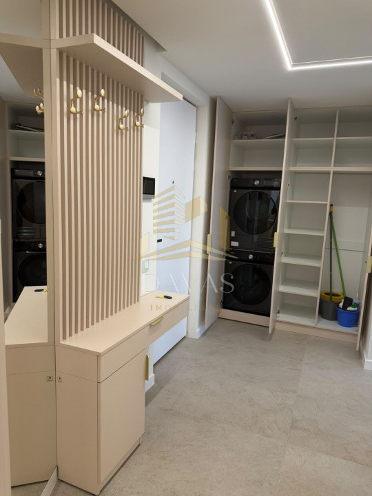 Apartament ultrafinisat 3 camere semidecomandat + parcare sub.inclusa | WINGS