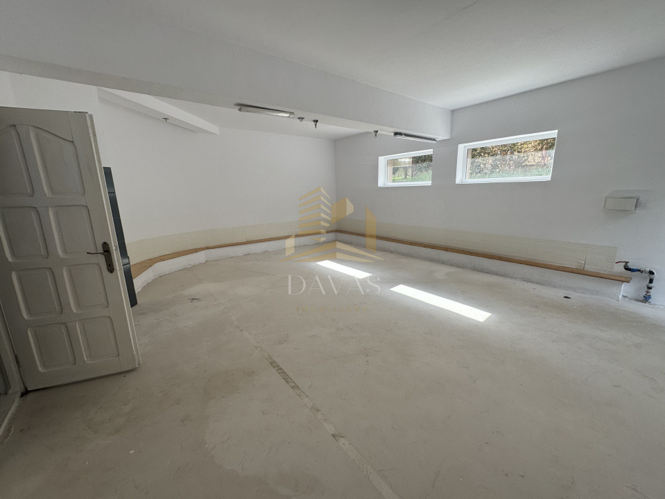 Casă individuală 11 camere 600mp utili | 1.500mp teren | Bună ziua 