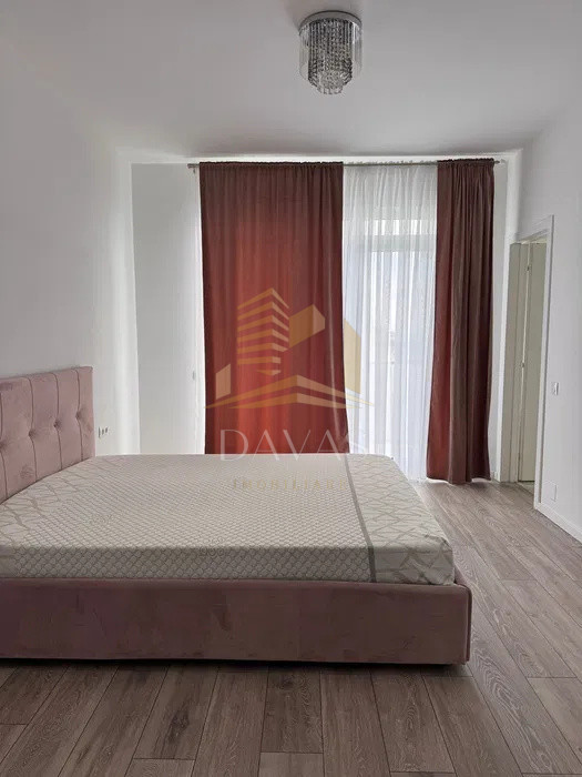  Duplex 4 camere  decomandat 170mp| 300mp Teren | Dâmbul Rotund |Parcare inclusă
