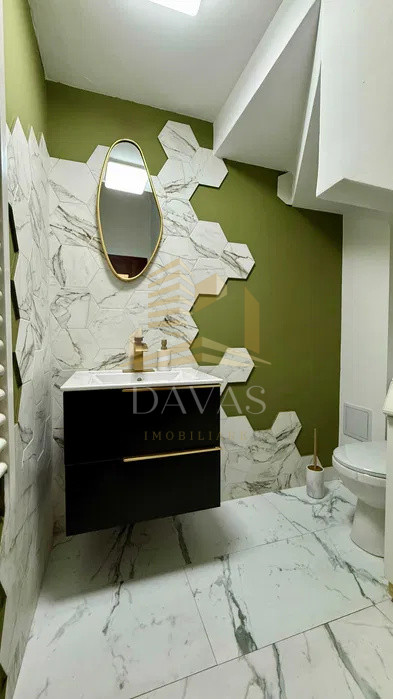 Apartament 3 camere semidecomandat | Central | Modern | 90mp | Terasa