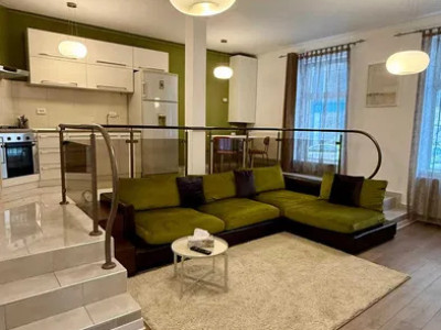 Apartament 3 camere semidecomandat | Central | Modern | 90mp | Terasa