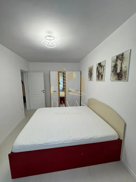 Apartament 2 camere semidecomandat+Parcare inclusă in preț | Terasa | Manastur