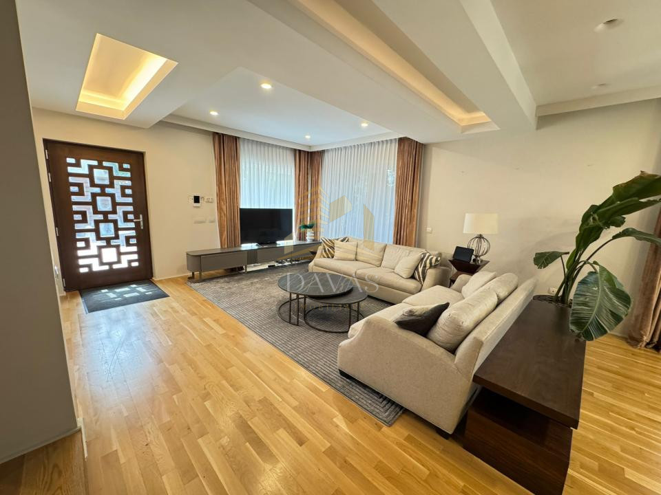 Vila de lux de închiriat |4 camere | Jacuzzi | Sauna |2 Terase | Andrei Mureșanu