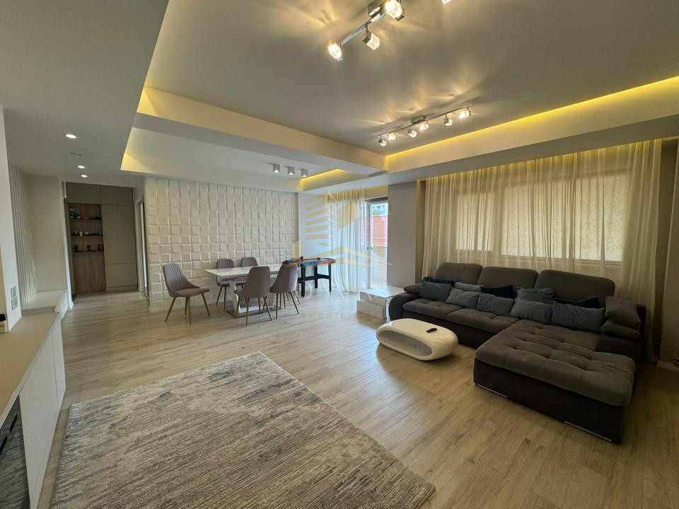 Apartament tip penthouse pe 2 niveluri - 5 camere | Andrei Mureșanu |Confort Lux