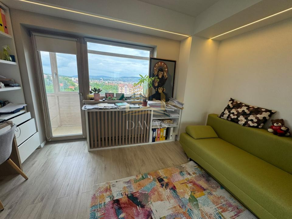 Apartament tip penthouse pe 2 niveluri - 5 camere | Andrei Mureșanu |Confort Lux