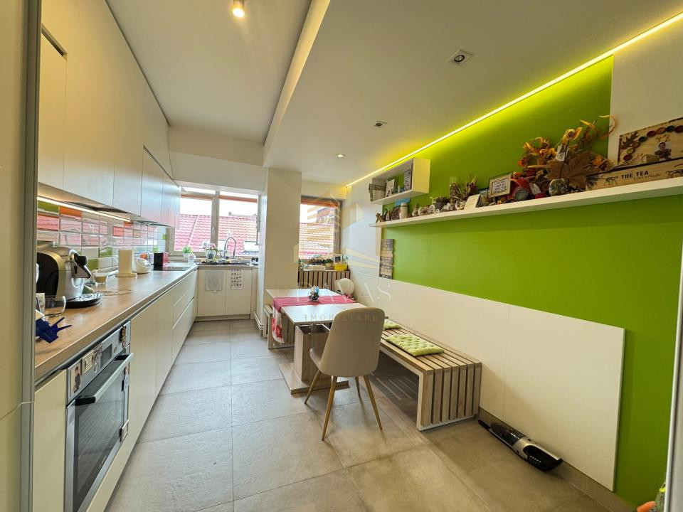 Apartament tip penthouse pe 2 niveluri - 5 camere | Andrei Mureșanu |Confort Lux