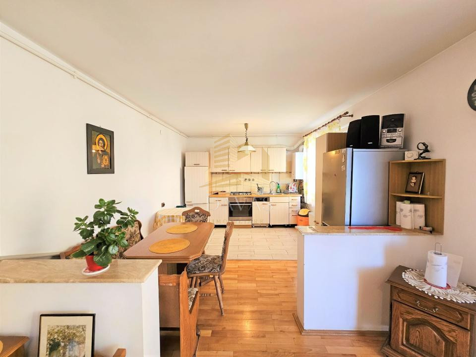 Apartament 7 camere | zona Gheorgheni | 2 livinguri