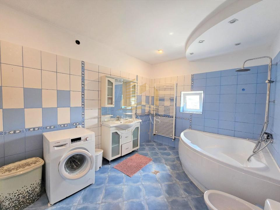 Apartament 7 camere | zona Gheorgheni | 2 livinguri