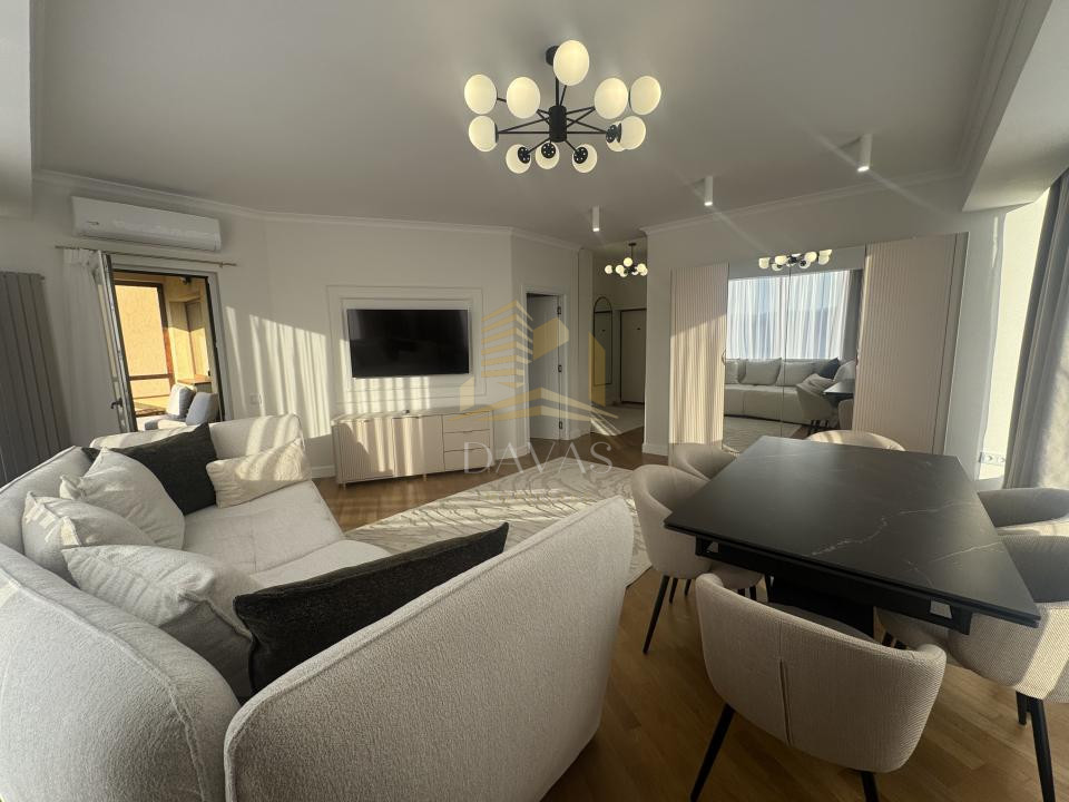 Apartament 3 camere semidecomandat | Parcare inclusă in preț | Andrei Mureșanu