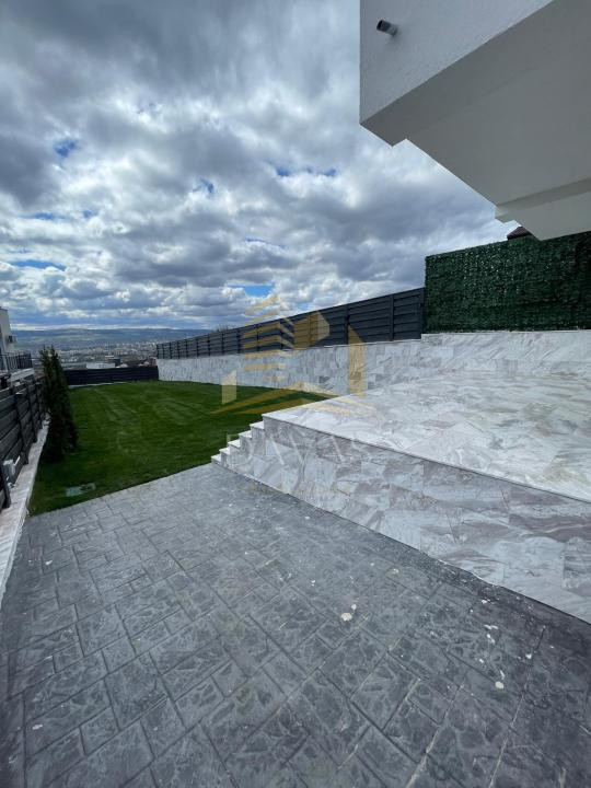 Casa de lux ultrafinisata | Jacuzzi | 4 camere | Terasa | View | Iris |Voronet 