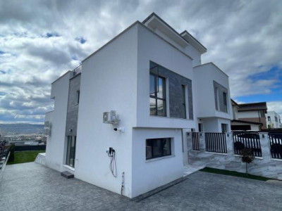 Casa de lux ultrafinisata | Jacuzzi | 4 camere | Terasa | View | Iris |Voronet 